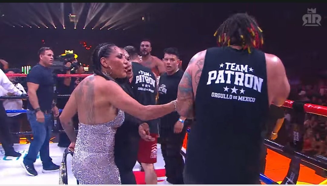 MaryonBravo55's tweet photo. En la vida soy la Barbi metiéndome en peleas ajenas no mas por chingar jajajajajajajajaja #RingRoyale https://t.co/joSkPKVHDh