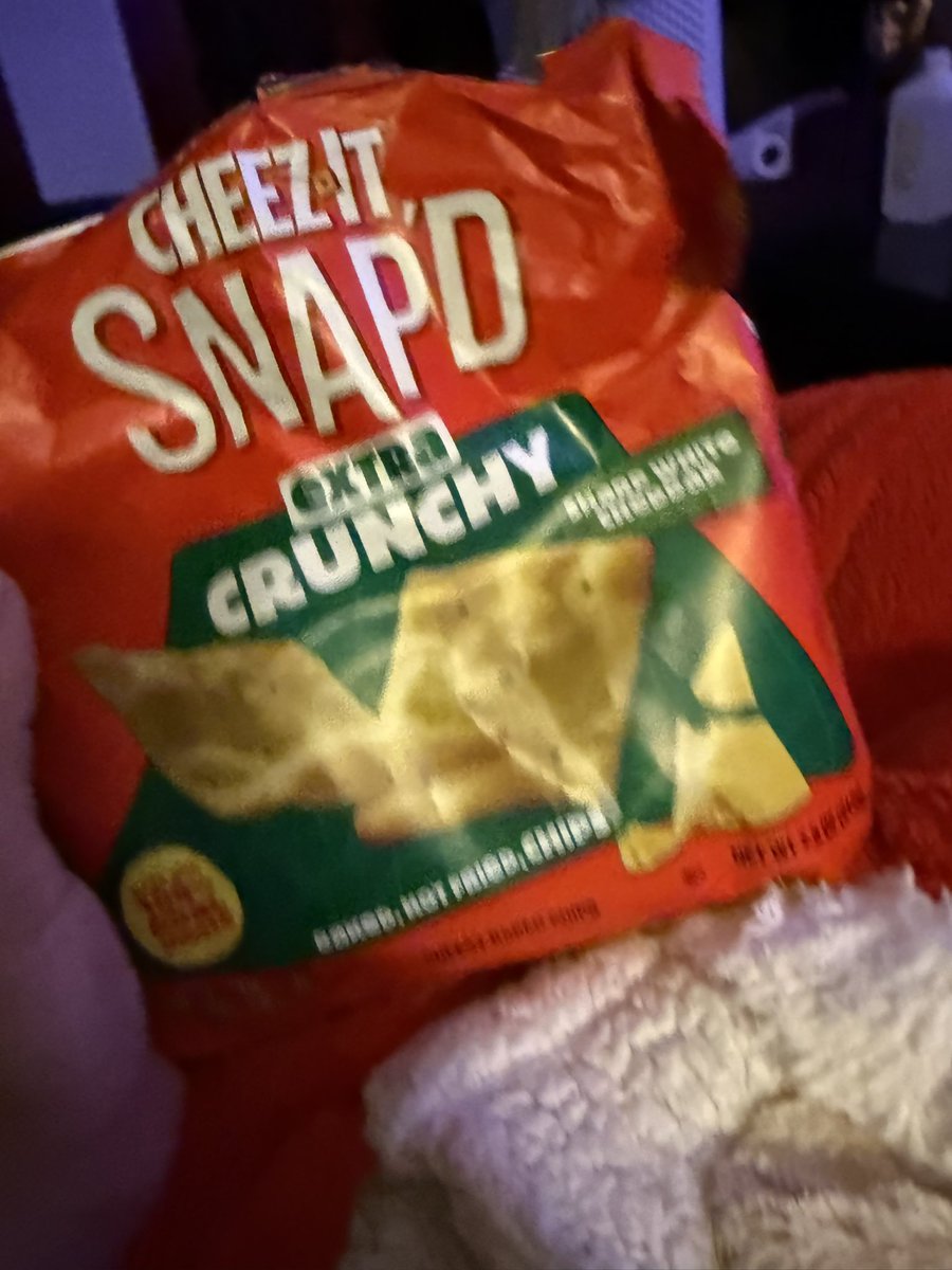 LUVDRUGKILLAH's tweet image. Nurse she’s out again….