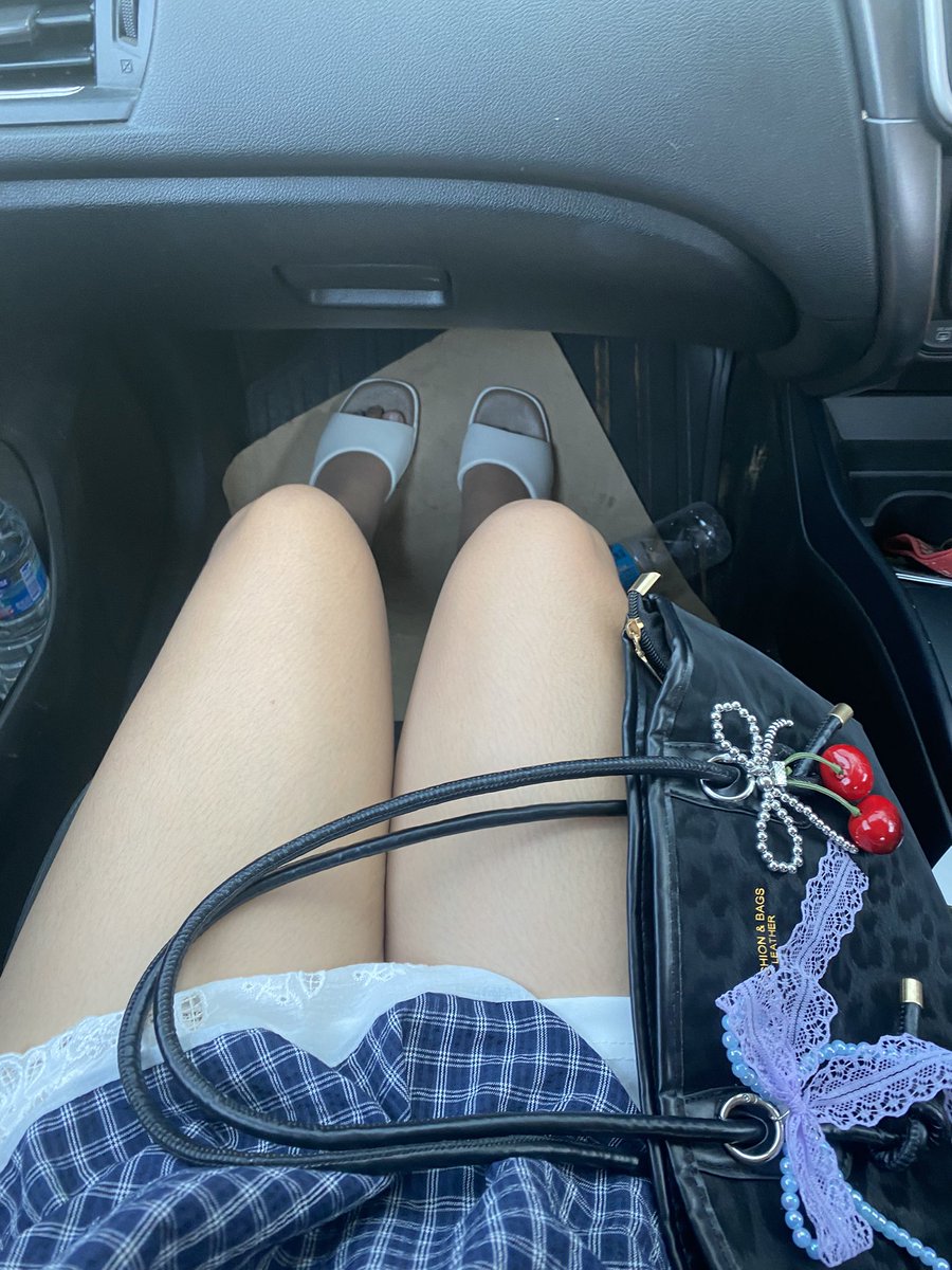 ນ້ອຍ🍑 (ຮັບນັດ) tweet media