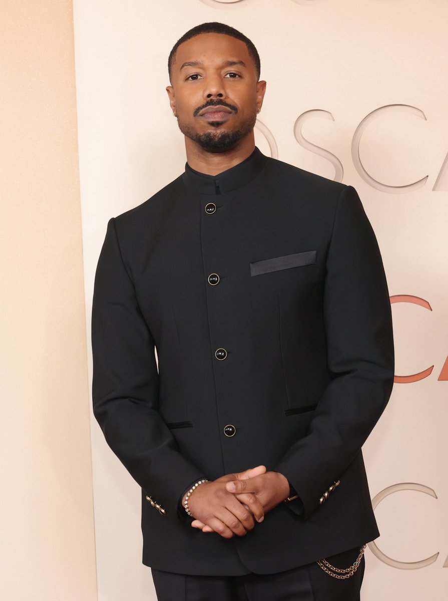 LakeShowYo tweet media