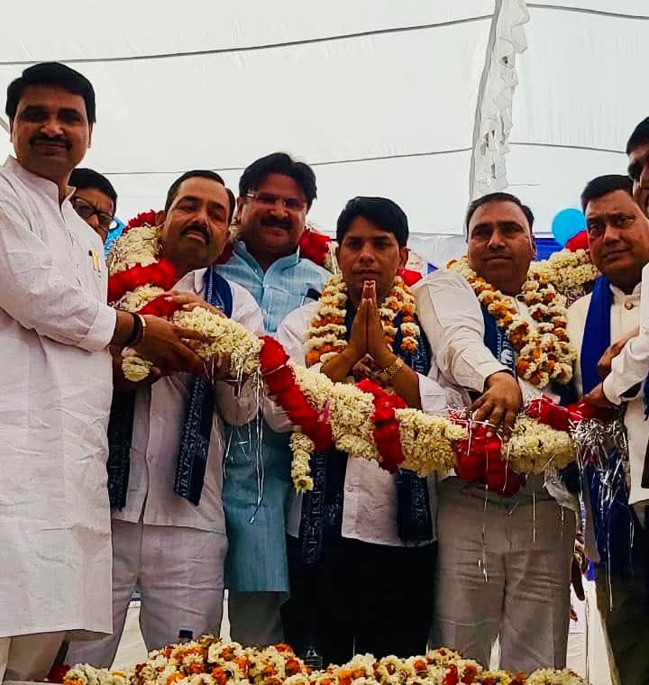 Ad.Dileep Bauddh tweet media