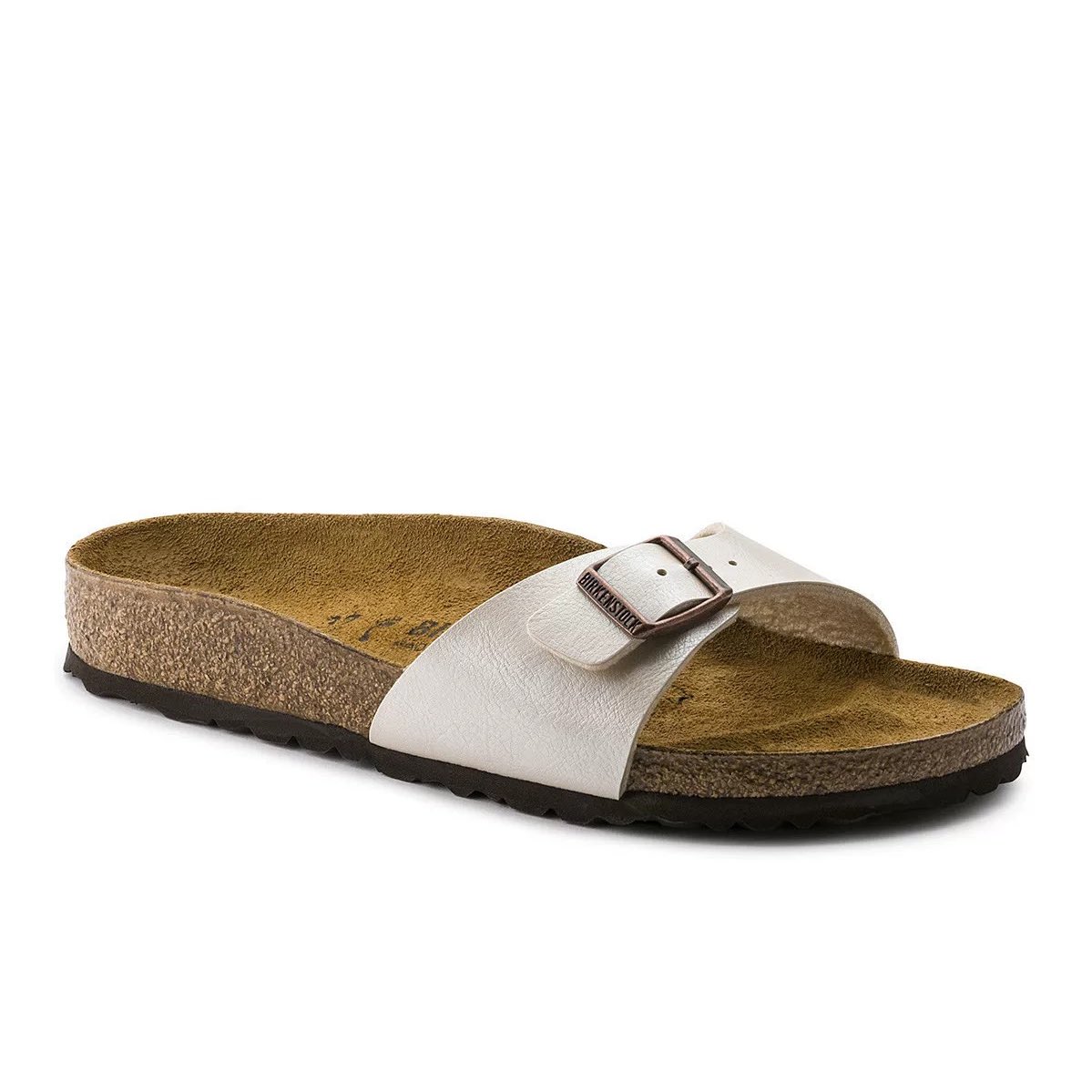 mytiny_stuff's tweet photo. birkenstock madrid graceful pearl white ของเข้าแล้วค่า🌸💘 https://t.co/cL7rlWkM0V