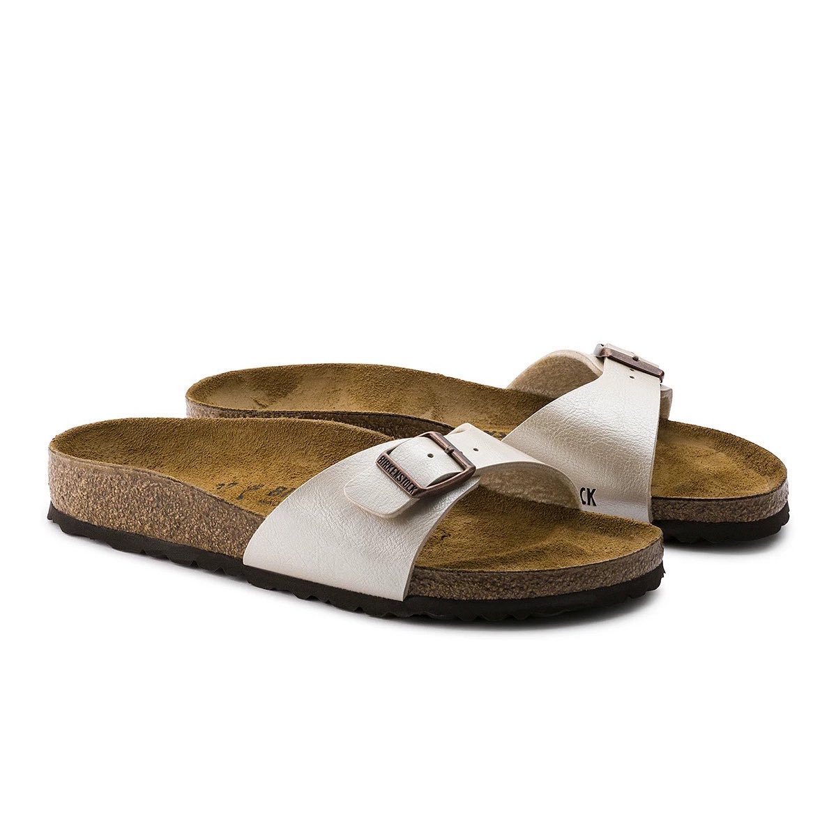 mytiny_stuff's tweet photo. birkenstock madrid graceful pearl white ของเข้าแล้วค่า🌸💘 https://t.co/cL7rlWkM0V