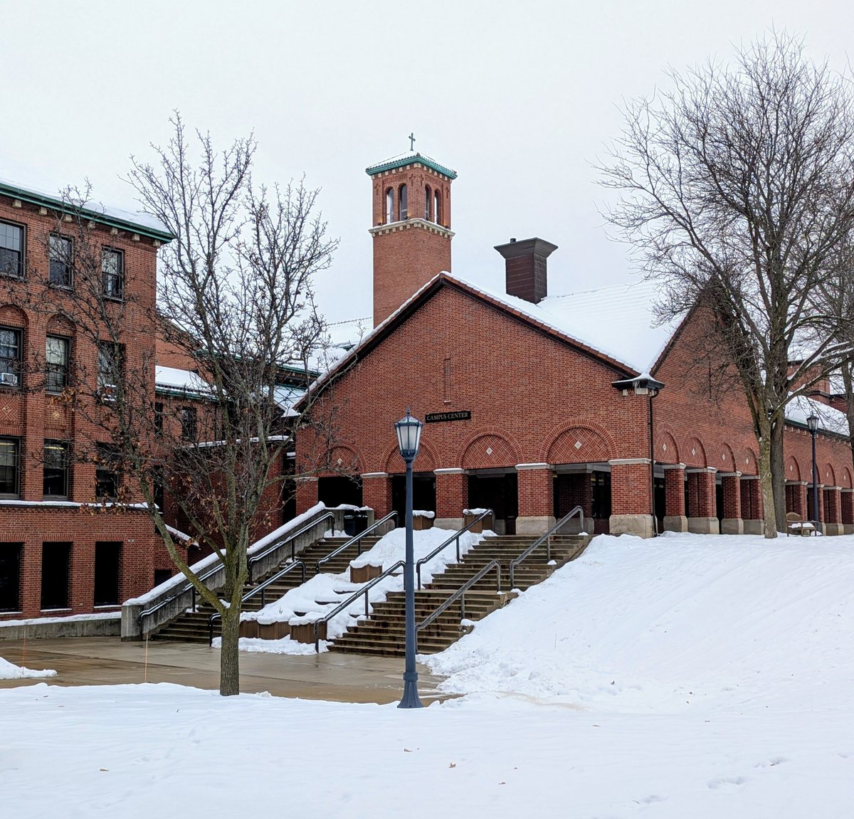 Wisconsin Lutheran College tweet media