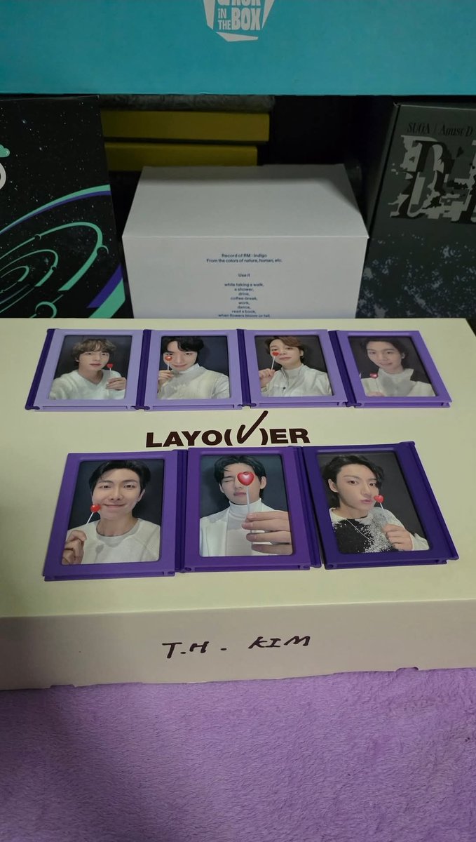 Taetaebread95's tweet photo. SUPER SALE for Goyang Con Funds

Must take all

Selling for 32k only payo - 8 merchboxes

complete 7 solo era plus sealed mb8

Can look for kahati but will only transact to 1 person.

#btsmerchbox https://t.co/XWHZ9D0P7u