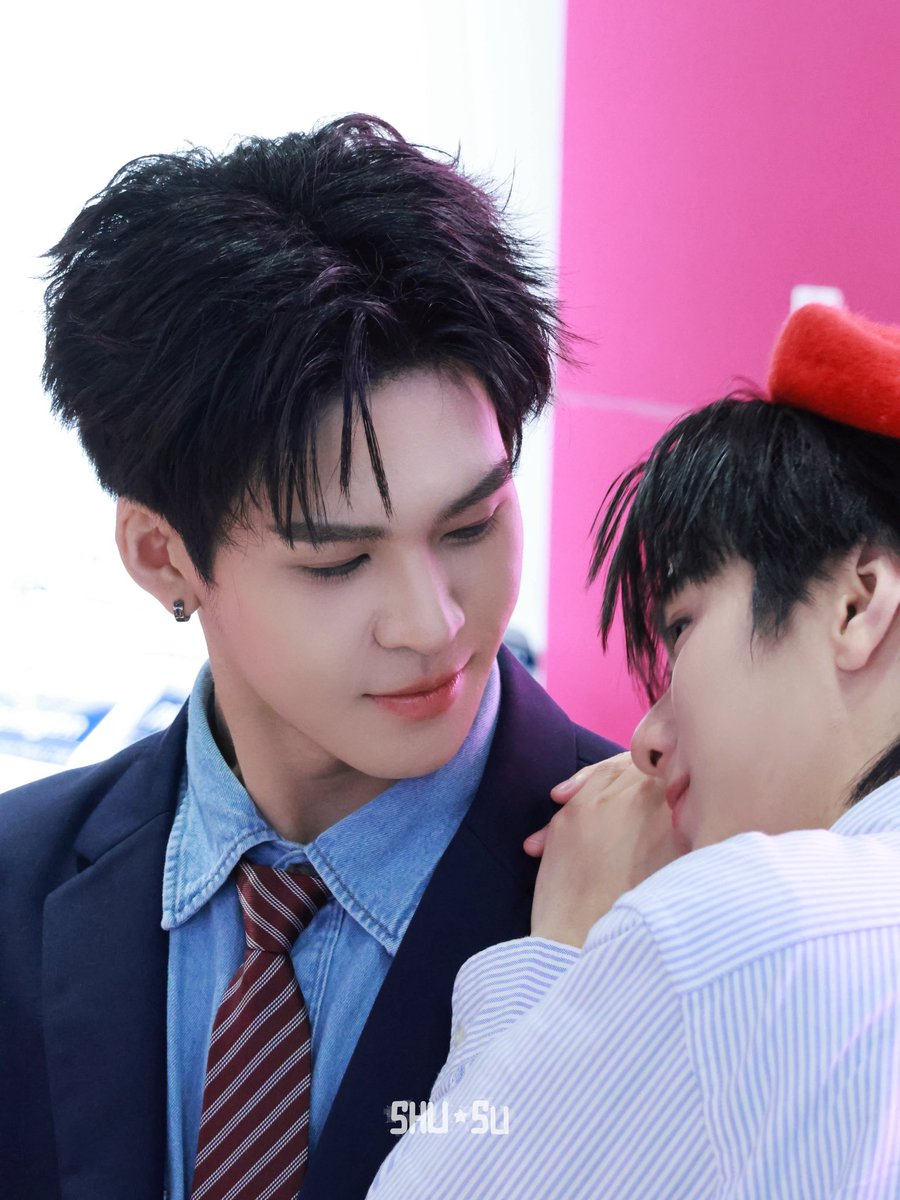 Shu⋆Su tweet media