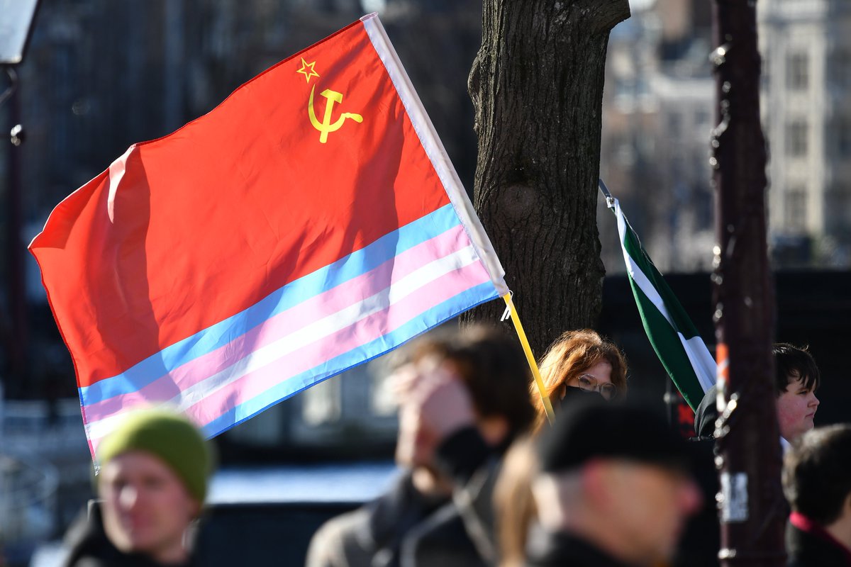 Leanne 🍅☭ tweet media