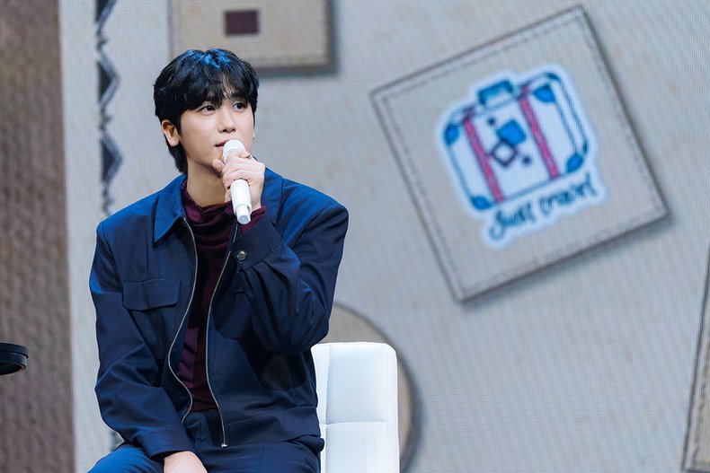 パク・ヒョンシク、熱気溢れる日本ファンミーティング...豊富な構成でファン心魅了

[라온신문] 박형식, 뜨거운 열기 속 日 팬미팅...풍성한 구성으로 팬심 매료 raonnews.com/news/article.h…

#박형식 
#parkhyungsik
#パクヒョンシク
#Thenextpage