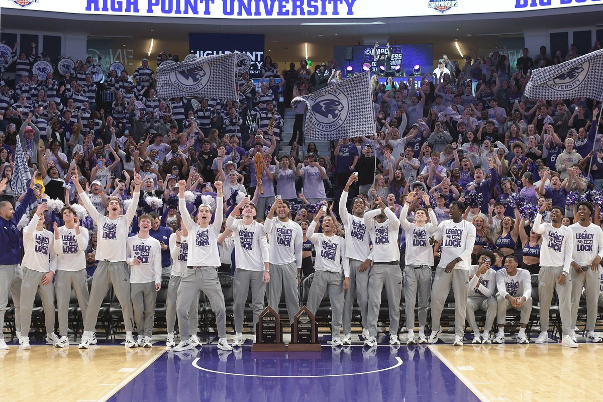 Michael Lindsay tweet media