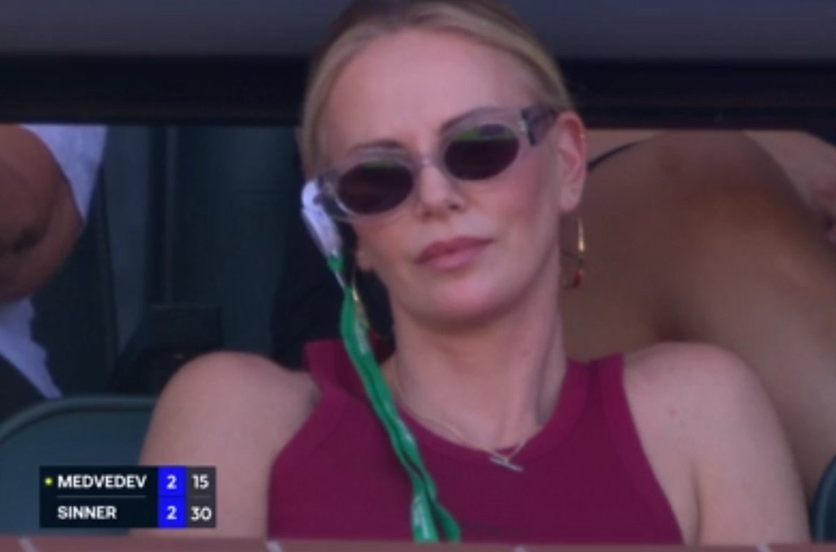 charlize completionist tweet media