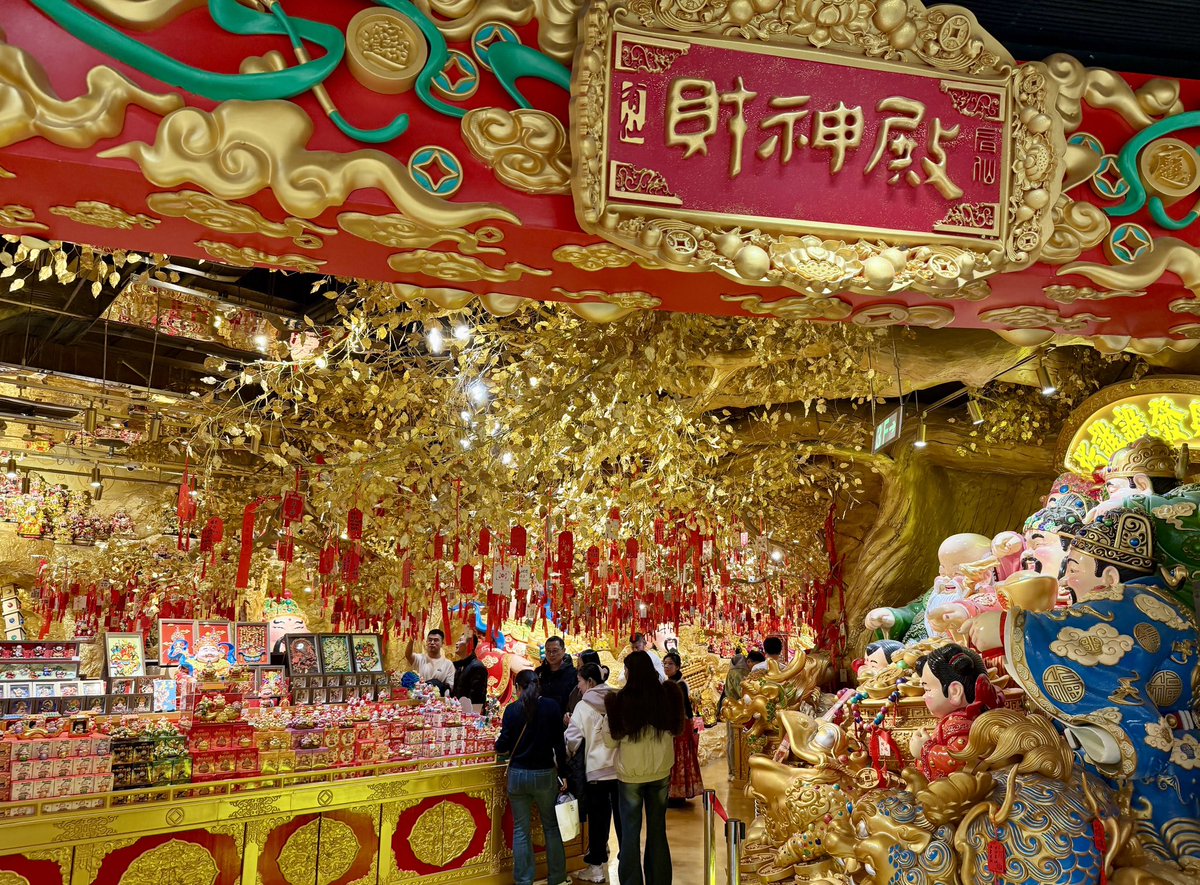 Dapper Tux tweet media