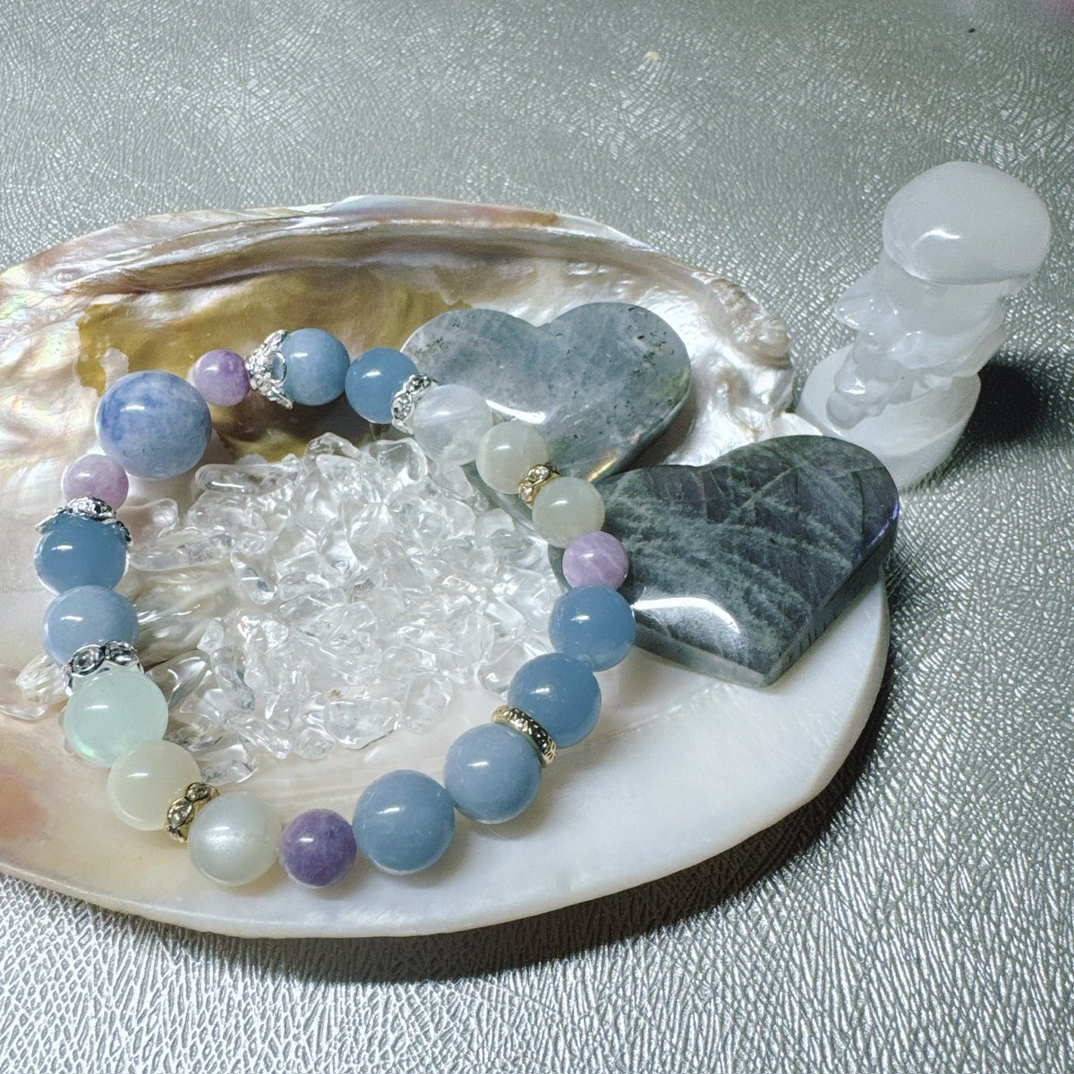 amiko_5151's tweet photo. 最近ハンドメイドりぼんと、天然石のブレスレットを作っています💎✨
手帳につけらるストラップも作成中です💕
チャクラに興味がある方も🥰
お手頃〜ありますのでお気軽にお声がけください💕 https://t.co/YFKmcFF3C8