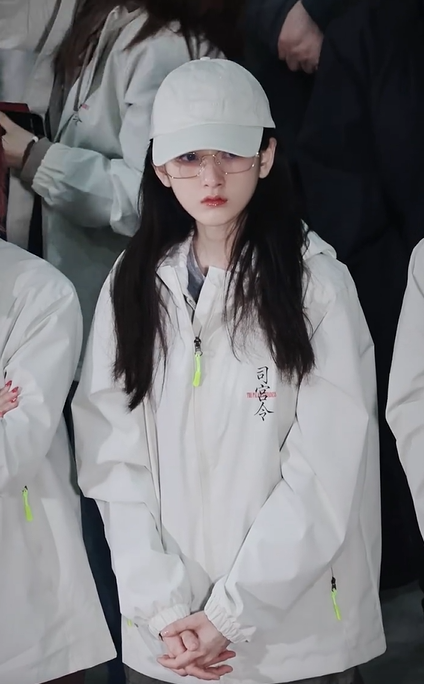 Tencent Video’s S+ drama #ThePalaceStewardess has officially started filming.

Starring #DingYuxi / #SongZuer (in no particular order, arranged by the number of strokes in their surnames).