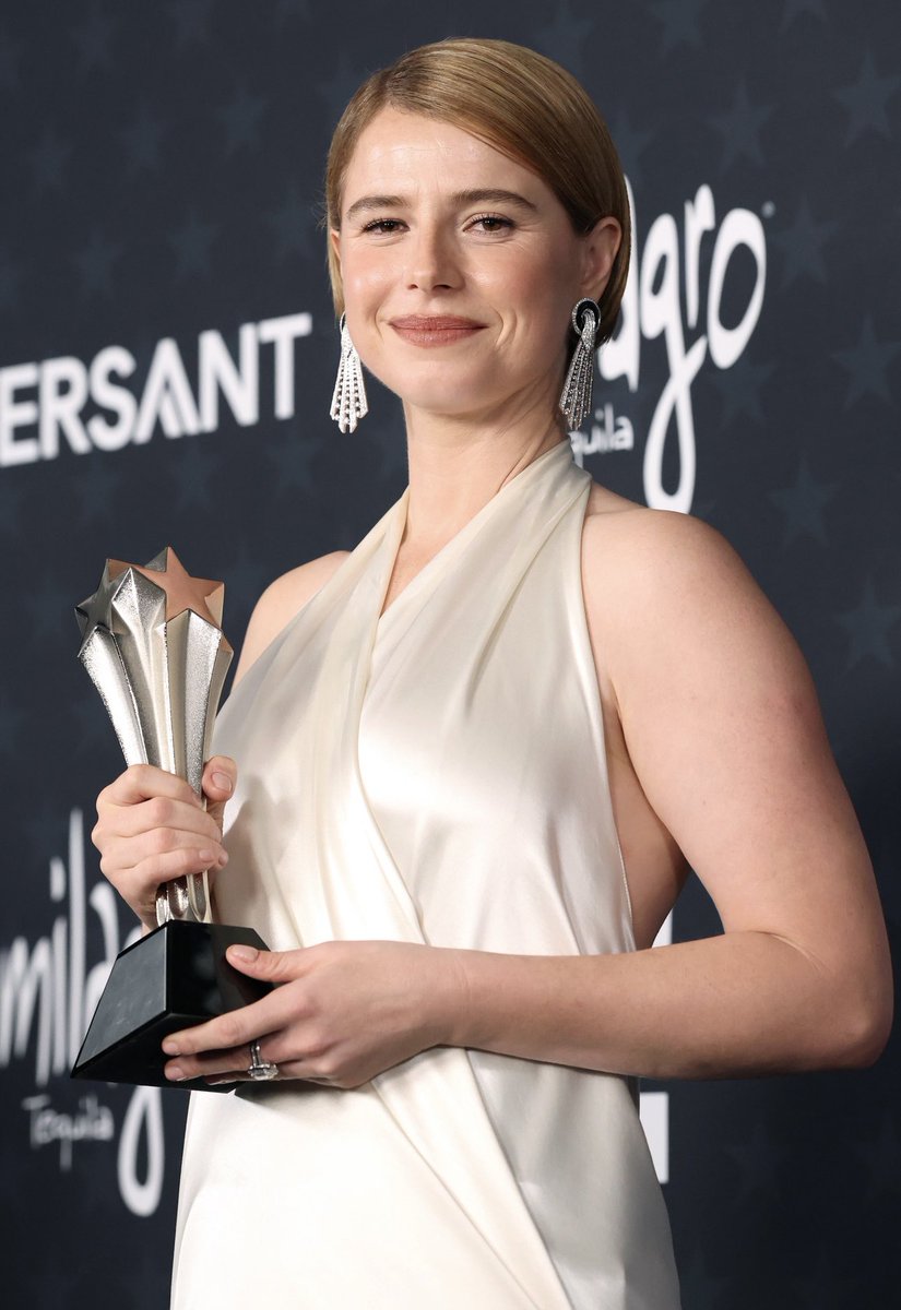 Critics Choice Awards tweet media