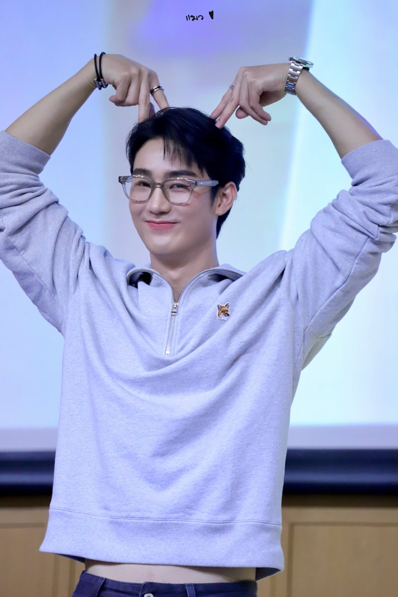 ขอให้พวกเราเป็นดาวที่ส่องแสงให้กันและกันตลอดไปนะ 🫶🏻✨ 

2Y FOLARIS LOVE FORCE 
#HAPPY2YFOLARIS