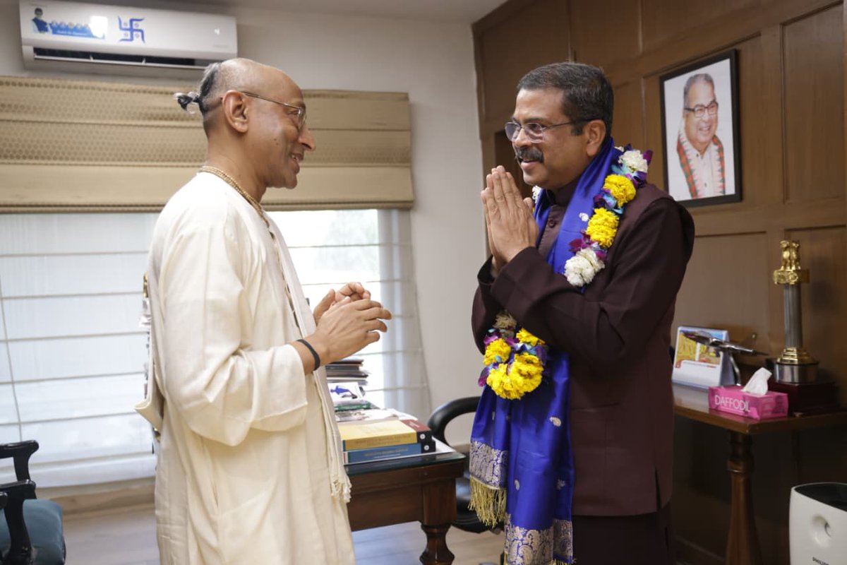 Chanchalapathi Dasa tweet media