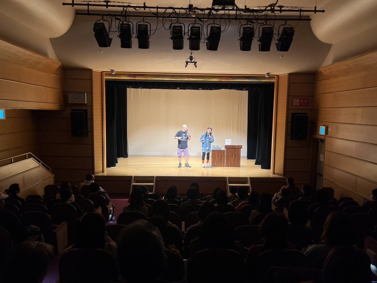 【昨夜のこと】
「おくまんトークライブ121」でした。
楽しすぎてあっという間すぎました。打ち上げも楽しかったなー。みんなで食べると美味しいね！次回は4/26(日)開催！来月もきっと素敵なゲストが来てくださるはずです！
以下、WEBアンケートです。
questant.jp/q/Y1RNYK6S