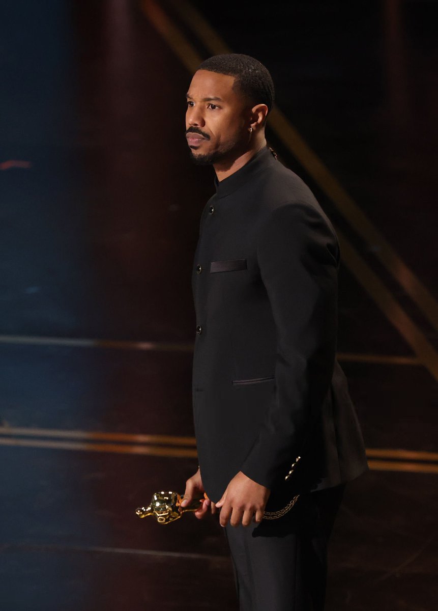 ERAOFMONE's tweet photo. CHADWICK WOULD BE PROUD 😭🥹

#Oscars https://t.co/1YGhNNllc6