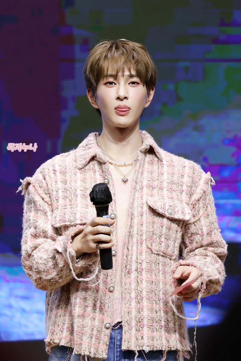 SHINee Onew、新曲「TOUGH LOVE」でIDOLCHAMP1位獲得 ファンミ人気加速