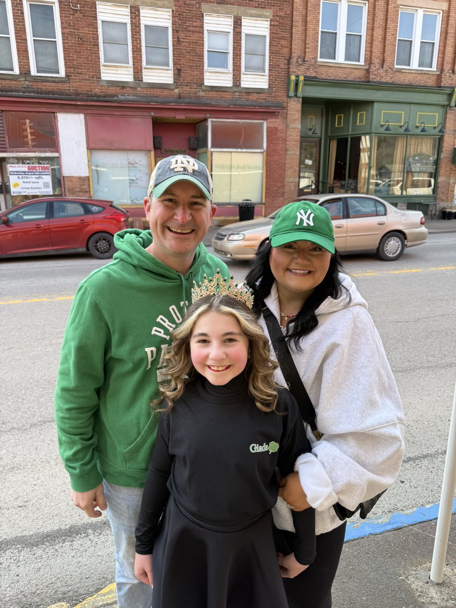 Year 10, Day 250: St. Patrick’s Day parade with Daddy and Mommy! <a href="/Bird33WV/">Ed Boggess</a> <a href="/wHippY_C/">Whitney Boggess</a>