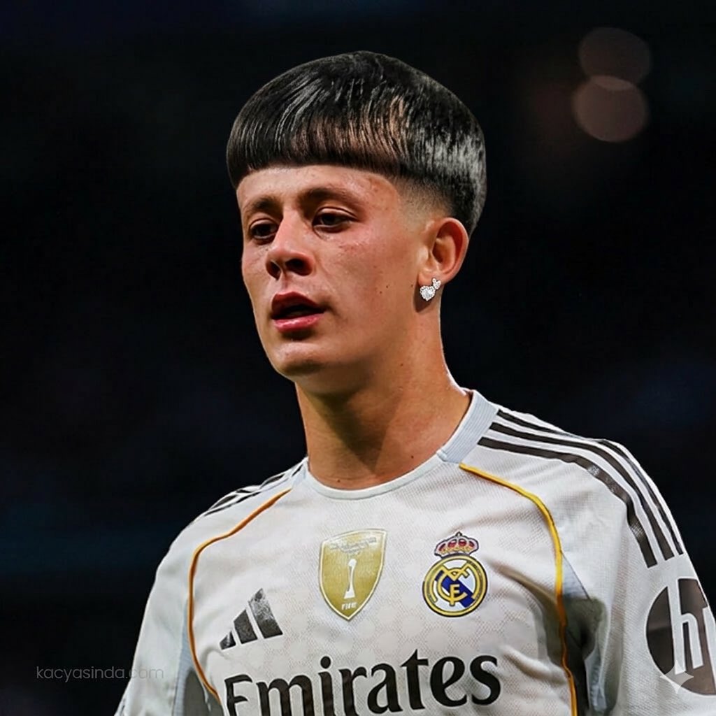 GoalUniverse's tweet photo. Golden sonra arda jr story😂😂😂 https://t.co/cbmwcxSQ33