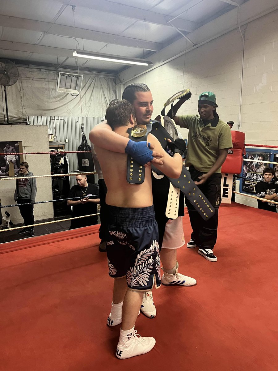 Lezra Gomez tweet media