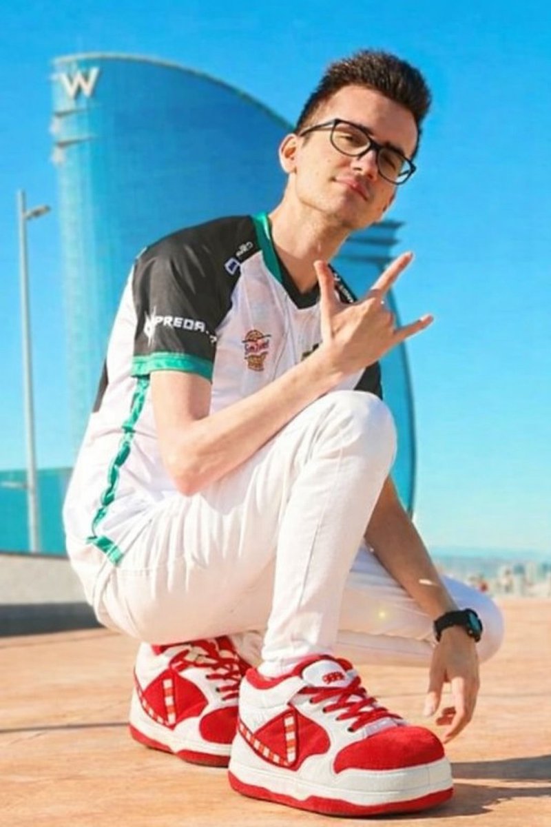 M***SHAKES tweet media