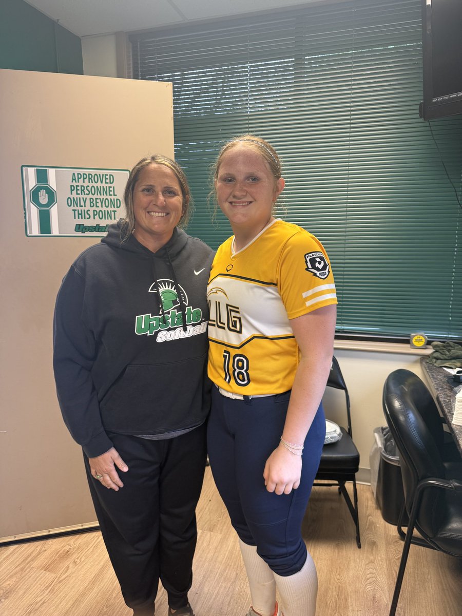 Scarlett Ellis tweet media