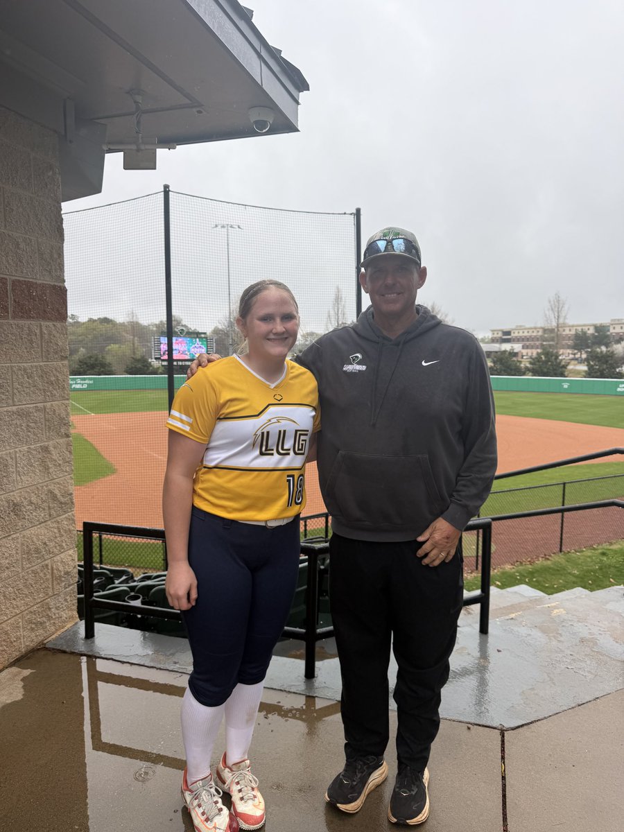 Scarlett Ellis tweet media