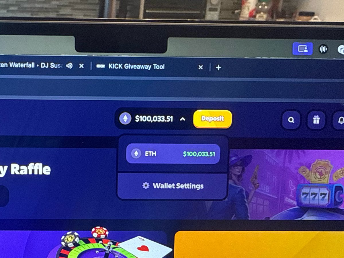 joeyboohoo tweet media