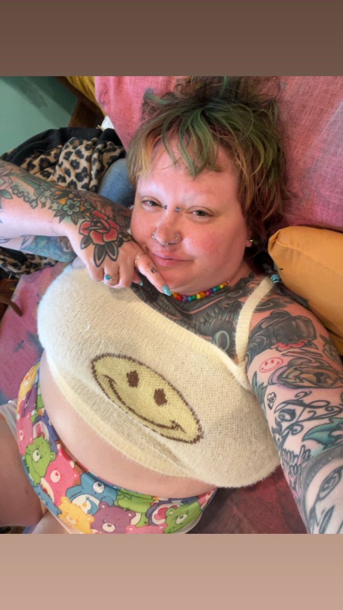 deliciousrainbw's tweet photo. Going live with my friends tonight on https://t.co/6DimjmvBvI #chaturbate #bbw https://t.co/j3CzfX1QxH
