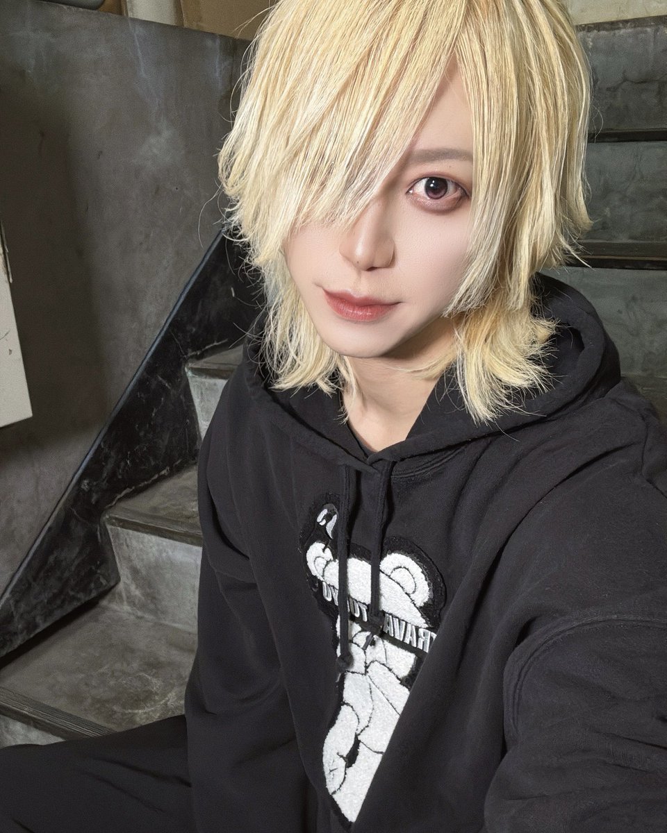 エミュウ。 tweet media