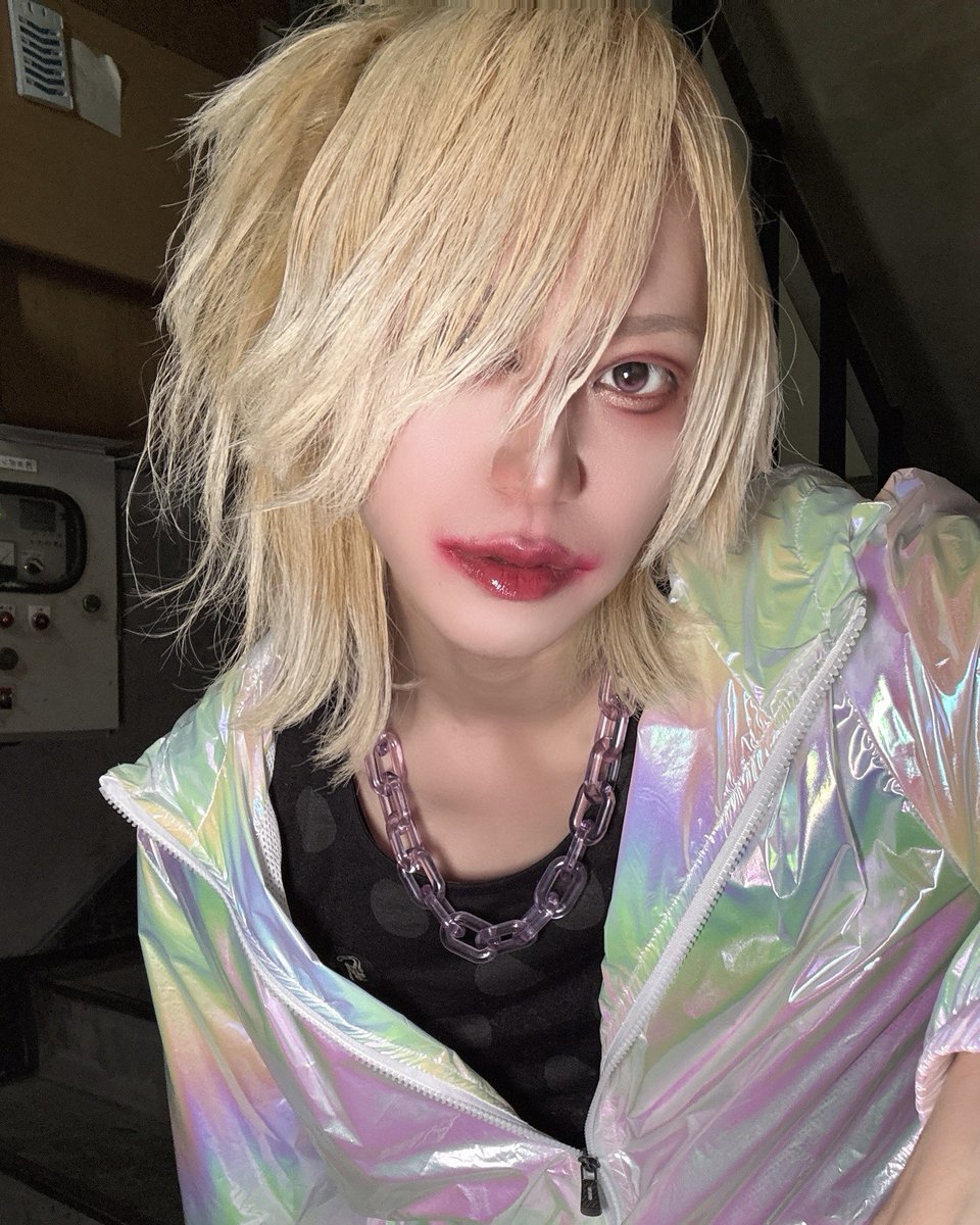 エミュウ。 tweet media