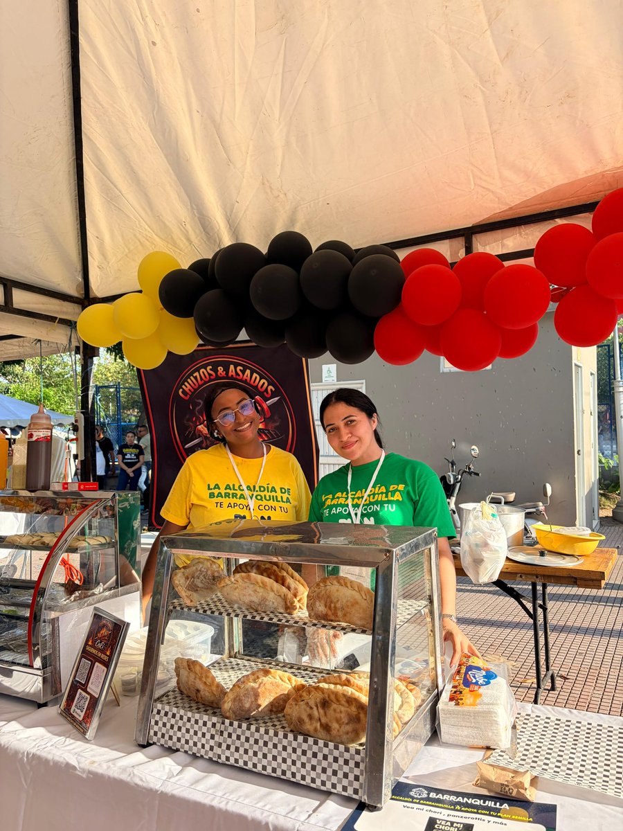 AnaMariaAljure's tweet photo. ✨El talento emprendedor de #Barranquilla brilla.
Todo un exito la primera Feria del programa #PlanSemilla, donde 100 de los 340 beneficiarios (jóvenes, personas con discapacidad y cuidadoras), presentaron sus productos y servicios, gracias a este programa de @alcaldiabquilla y @Camarabaq. Moda, gastronomía, belleza, artesanías y servicios innovadores hicieron parte de esta feria que abre oportunidades, impulsa la inclusión y fortalece el emprendimiento local.
Seguimos apoyando iniciativas que generan autonomía económica y desarrollo para nuestra gente. 🫶🏻🙌🏻