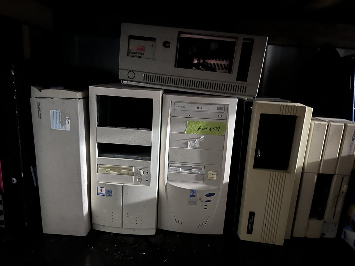 ThisOldTech tweet media