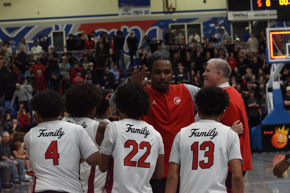 Coach Griffin tweet media