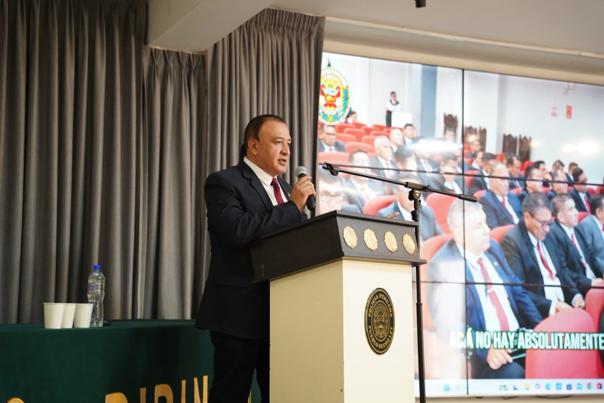 Policía Nacional del Perú tweet media