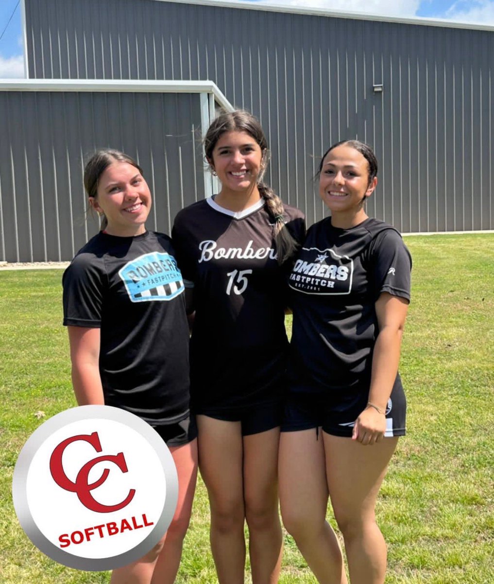 EmeriVilla33538's tweet image. Last day Spring Break, traveled to college station with some of my school teammates for a much needed glove &amp;amp; footwork touch up with the best @kristimalpass ! Heading home to get ready for the school week. 
#2029#Uncommitted #Freshman 

@SM_Thunder33 @bombersaenz16u