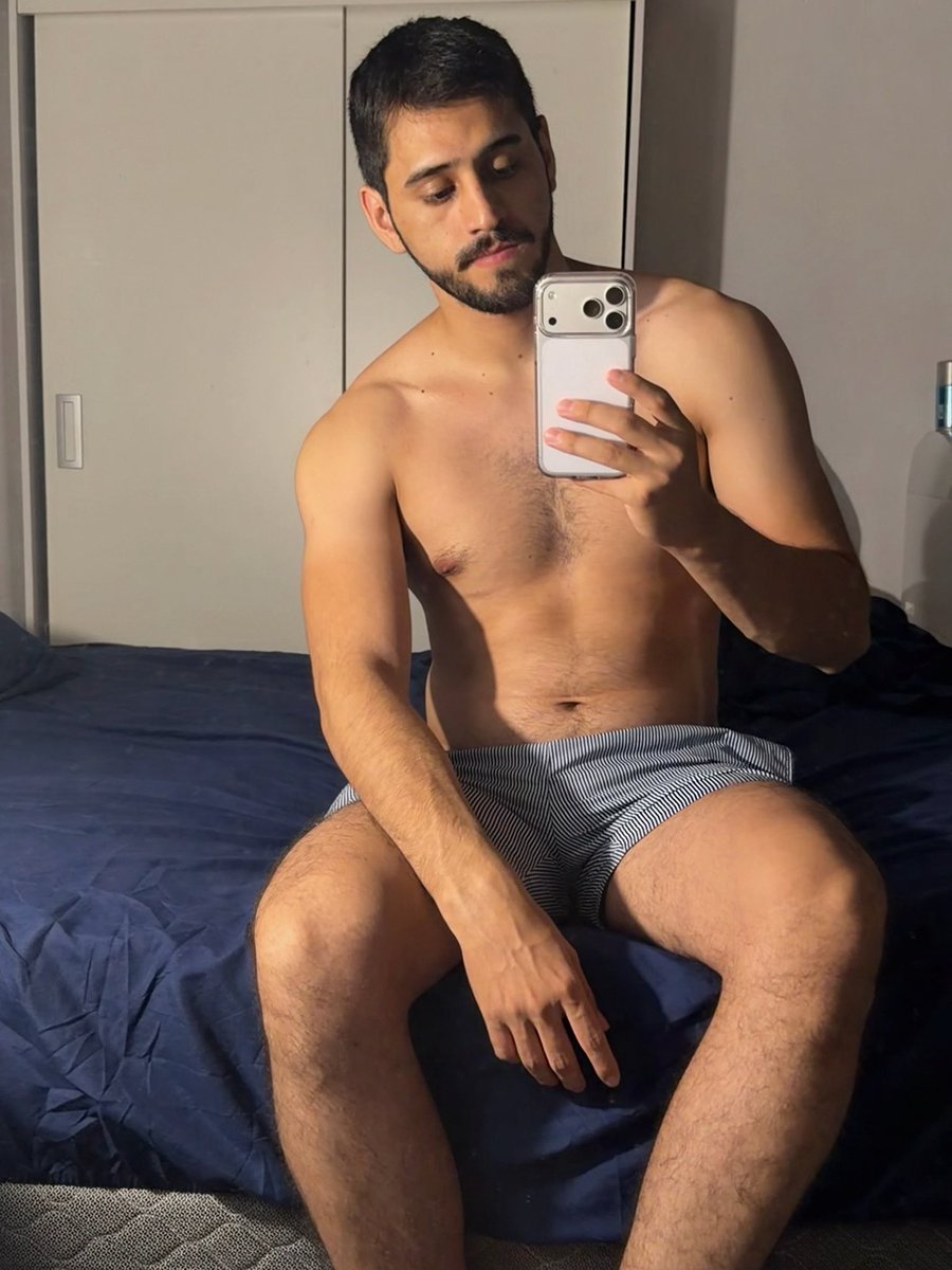 Alejandro tweet media