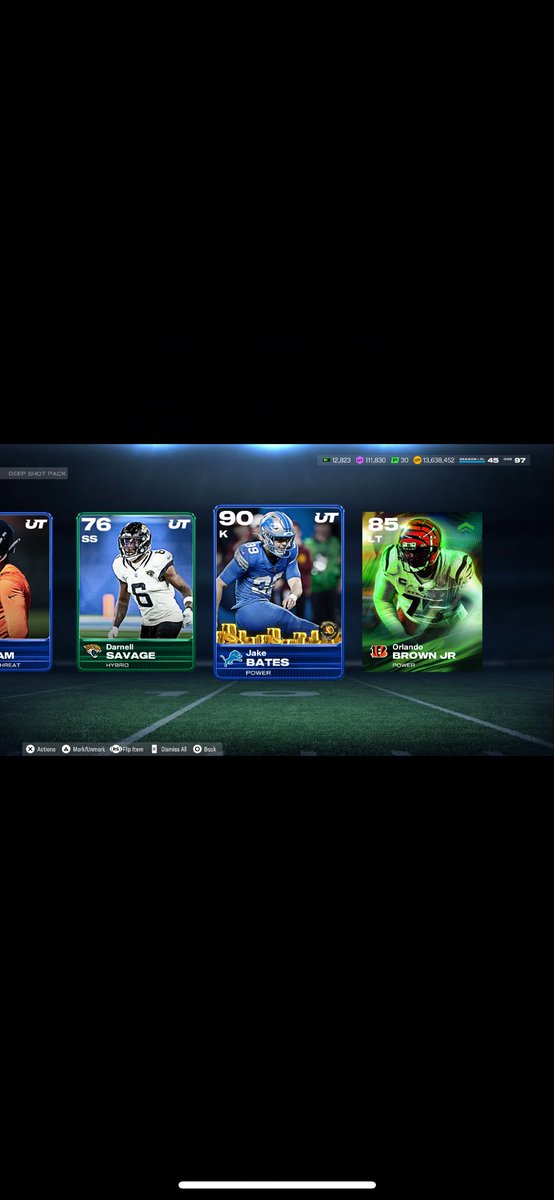 GoatedKobee's tweet photo. W mystery pack pulls @Moshimadden @SwiftYouTube_ https://t.co/QEBBe2rT7v