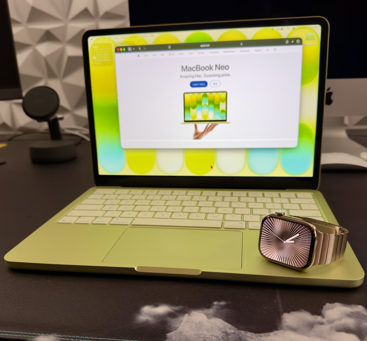 Apple Snob 😝 tweet media