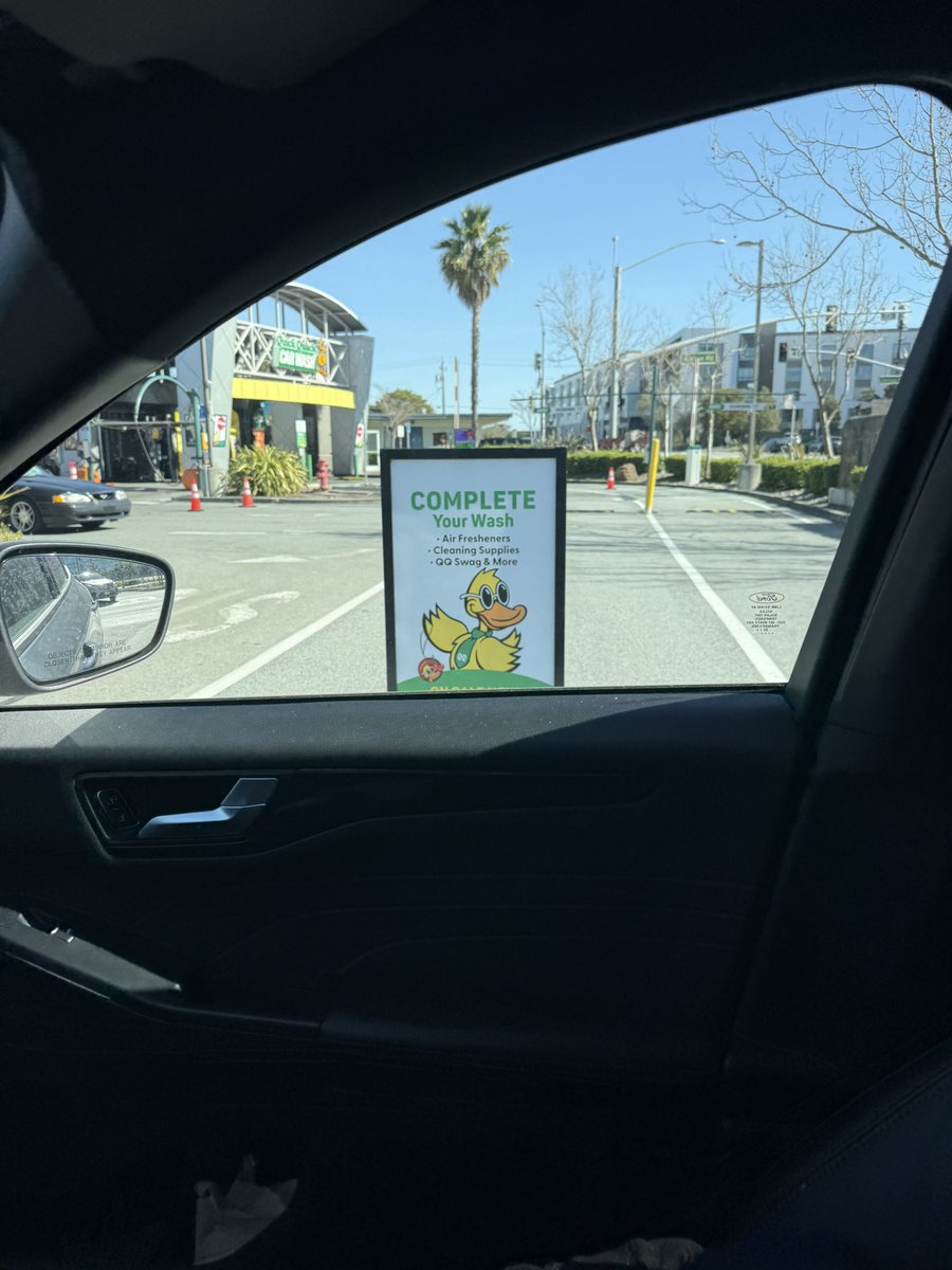 Elizabeth Terry tweet media