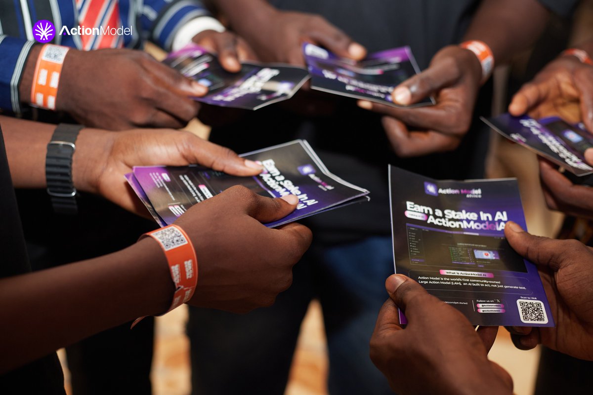 Decrypted tweet media