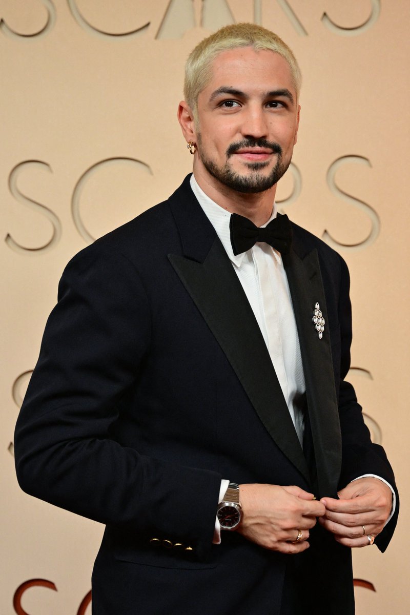 Gabriel Leone fez nevar no Oscar®.

#Oscars