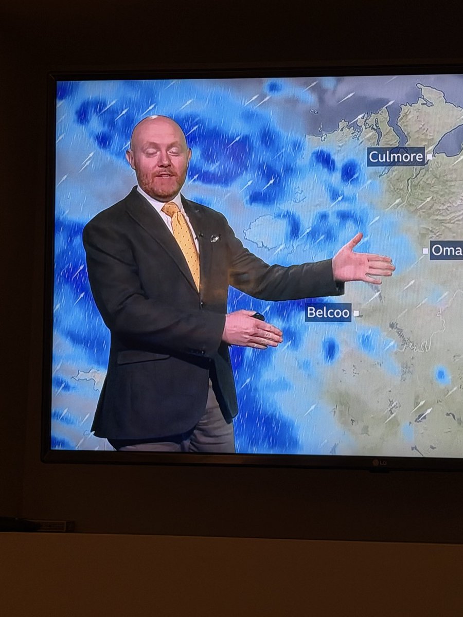 DanielLamont86's tweet photo. @billburr you got a gig on BBCNI ? Far from the Philly rant now https://t.co/muXsNz8Xby