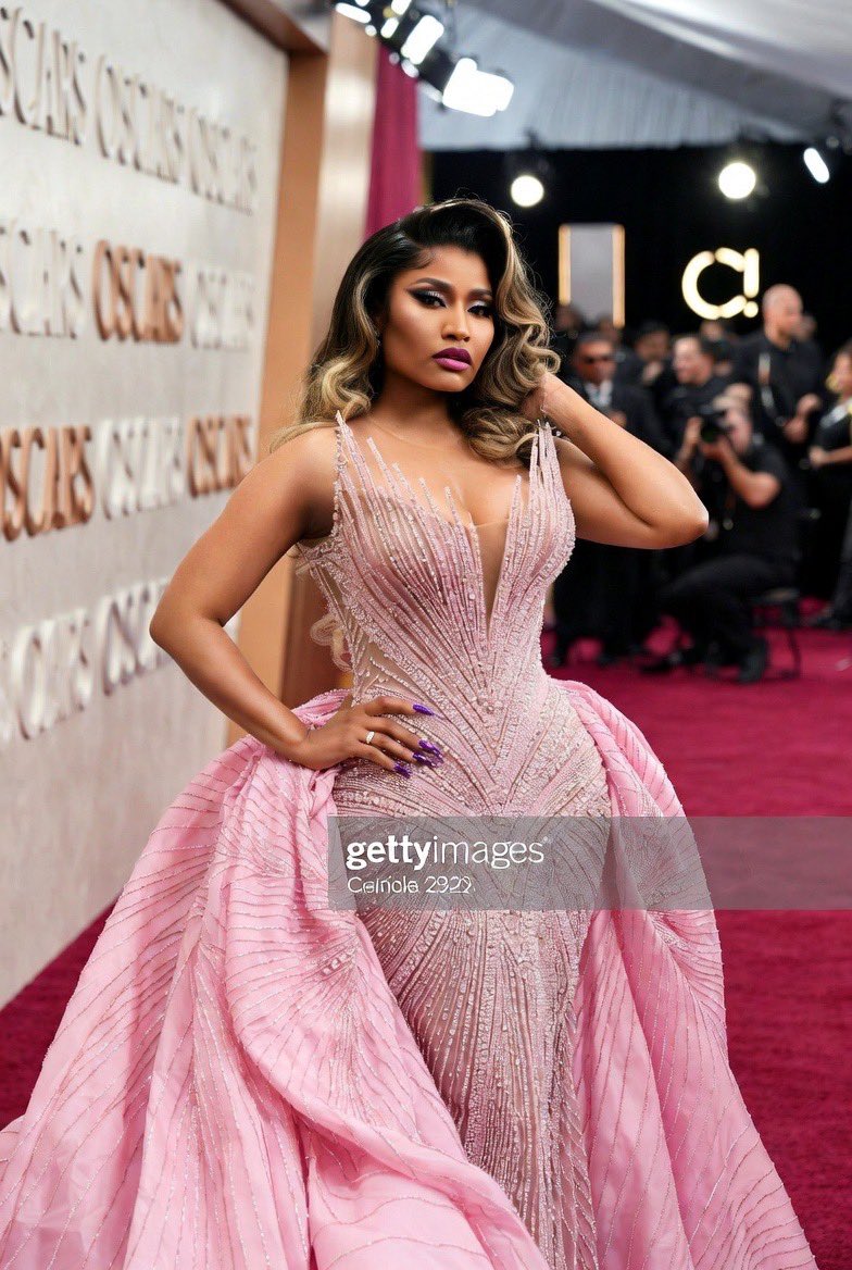 poppy 🦋 tweet media