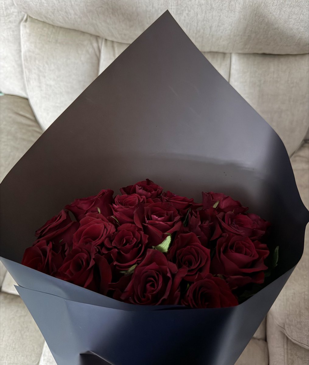 ・゜✭ ᥫ᭡ tweet media