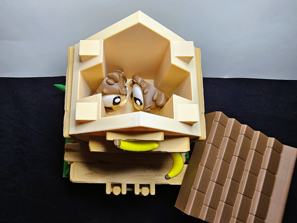 LayeredLuxuries's tweet photo. 🐒🍌 New in the shop!

Our Monkey Treehouse Playset just dropped!
Choose the full playset, monkeys only, or the treehouse.

🌴 Opening roof stores the monkeys inside!
✨ 3D printed &amp; made to order
🛒 https://t.co/iFMwIwLOhM https://t.co/ahKxRdgTJt