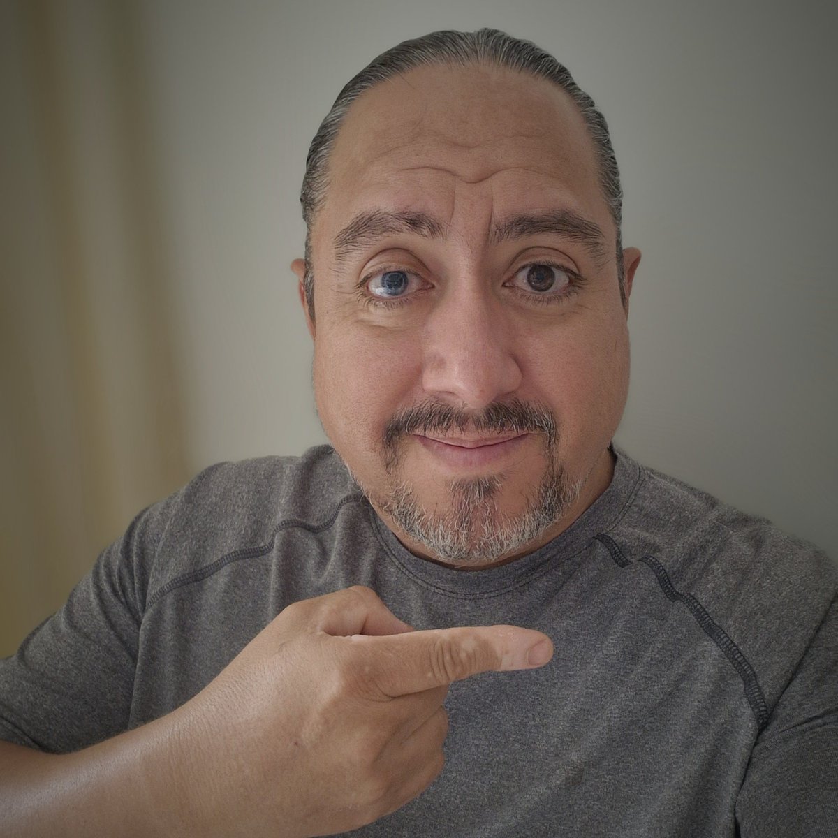 cfarchila's tweet photo. #NuevaFotoDePerfil https://t.co/Jgota5UqHz