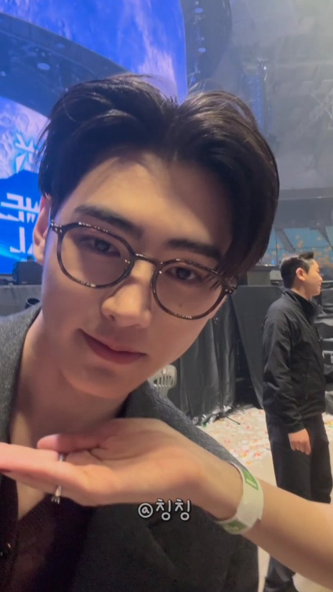 Sunghoon. tweet media